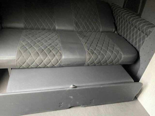 Серый Рено Трафик, объемом двигателя 2 л и пробегом 135 тыс. км за 9100 $, фото 20 на Automoto.ua