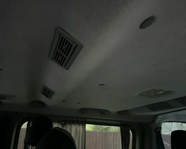 Сірий Рено Трафік, об'ємом двигуна 2 л та пробігом 270 тис. км за 15700 $, фото 21 на Automoto.ua
