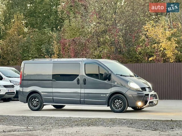 Серый Рено Трафик, объемом двигателя 2 л и пробегом 299 тыс. км за 14499 $, фото 18 на Automoto.ua