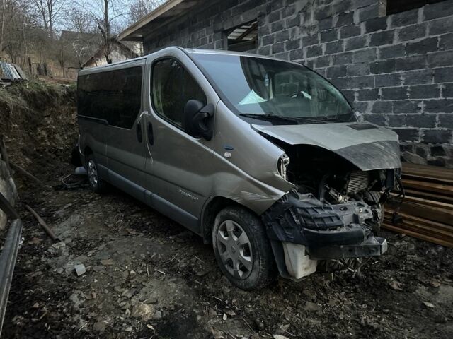 Сірий Рено Трафік, об'ємом двигуна 2 л та пробігом 260 тис. км за 6900 $, фото 1 на Automoto.ua