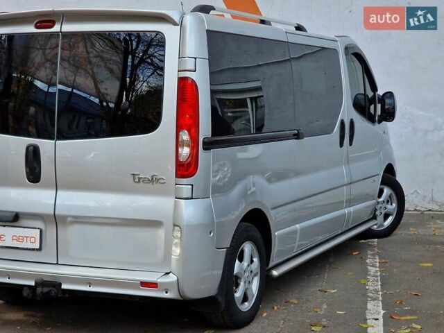 Серый Рено Трафик, объемом двигателя 2 л и пробегом 235 тыс. км за 16490 $, фото 27 на Automoto.ua