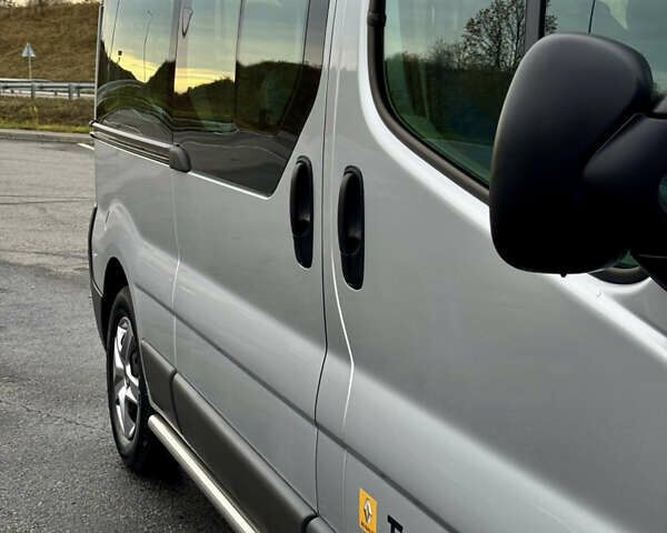 Рено Трафик 2013 в Полтаве на Automoto.ua Серый Рено Трафик, объемом двигателя 2 л и пробегом 138 тыс. км за 17750 $, фото 14 на Automoto.ua