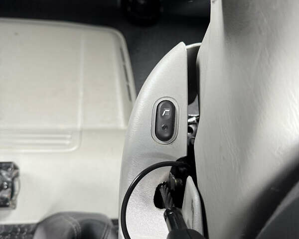 Рено Трафик 2013 в Полтаве на Automoto.ua Серый Рено Трафик, объемом двигателя 2 л и пробегом 138 тыс. км за 17750 $, фото 39 на Automoto.ua