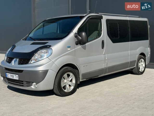 Сірий Рено Трафік, об'ємом двигуна 2 л та пробігом 240 тис. км за 13700 $, фото 4 на Automoto.ua