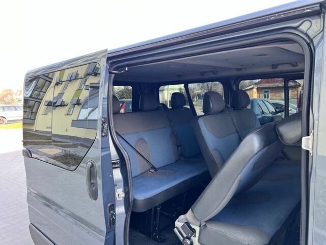 Серый Рено Трафик, объемом двигателя 2 л и пробегом 279 тыс. км за 14400 $, фото 13 на Automoto.ua