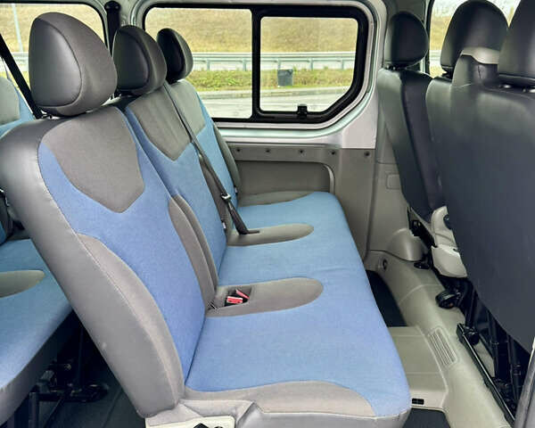 Рено Трафик 2013 в Полтаве на Automoto.ua Серый Рено Трафик, объемом двигателя 2 л и пробегом 138 тыс. км за 17750 $, фото 42 на Automoto.ua