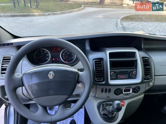 Сірий Рено Трафік, об'ємом двигуна 2 л та пробігом 279 тис. км за 14400 $, фото 20 на Automoto.ua