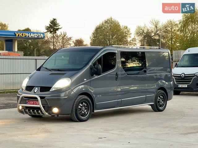 Серый Рено Трафик, объемом двигателя 2 л и пробегом 299 тыс. км за 14499 $, фото 7 на Automoto.ua