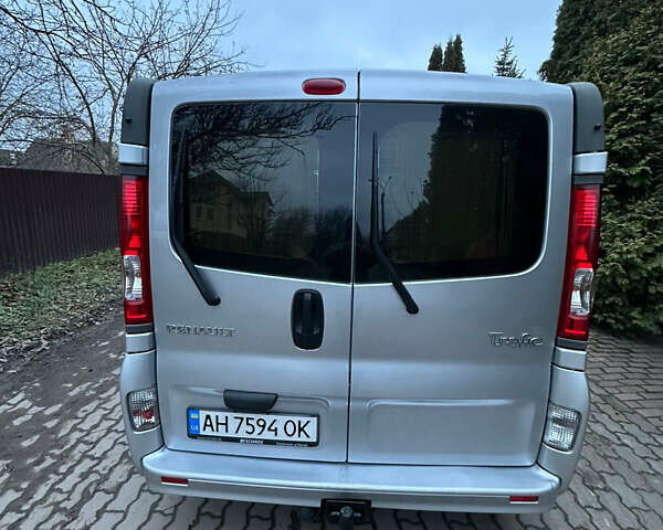Сірий Рено Трафік, об'ємом двигуна 2 л та пробігом 270 тис. км за 15700 $, фото 10 на Automoto.ua