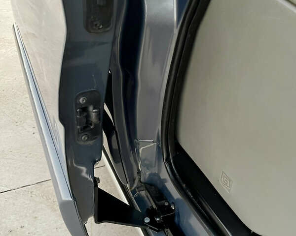 Серый Рено Трафик, объемом двигателя 2 л и пробегом 299 тыс. км за 14499 $, фото 47 на Automoto.ua