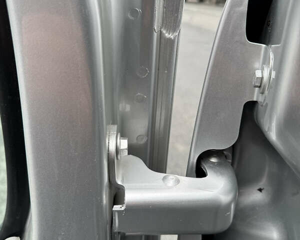 Рено Трафик 2013 в Полтаве на Automoto.ua Серый Рено Трафик, объемом двигателя 2 л и пробегом 138 тыс. км за 17750 $, фото 34 на Automoto.ua