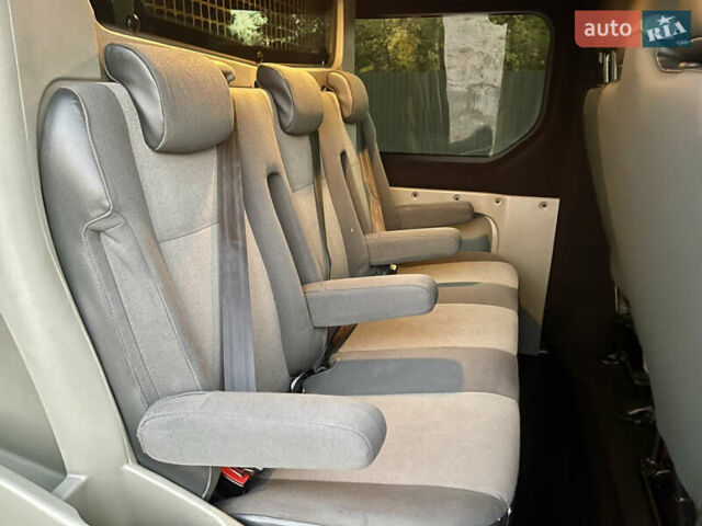 Серый Рено Трафик, объемом двигателя 2 л и пробегом 299 тыс. км за 14499 $, фото 49 на Automoto.ua