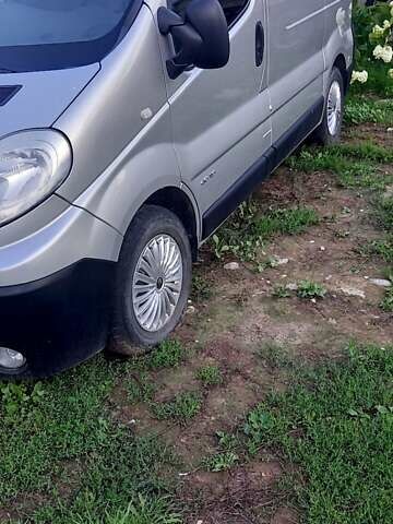 Рено Трафик 2013 в Полонном на Automoto.ua Серый Рено Трафик, объемом двигателя 2 л и пробегом 270 тыс. км за 9250 $, фото 7 на Automoto.ua