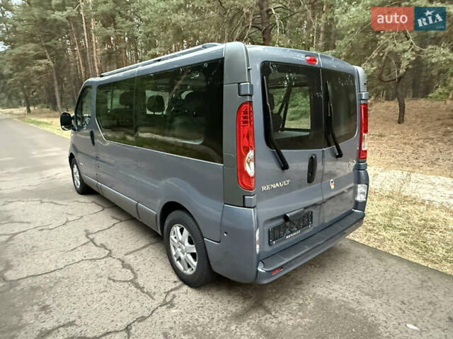 Серый Рено Трафик, объемом двигателя 2 л и пробегом 196 тыс. км за 17800 $, фото 9 на Automoto.ua
