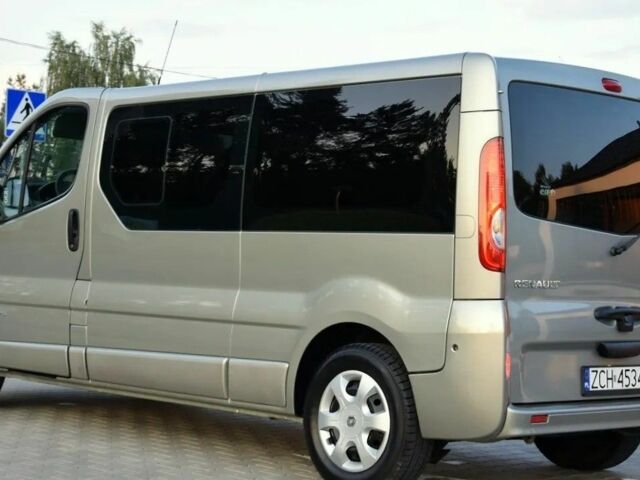 Серый Рено Трафик, объемом двигателя 2 л и пробегом 127 тыс. км за 9400 $, фото 8 на Automoto.ua