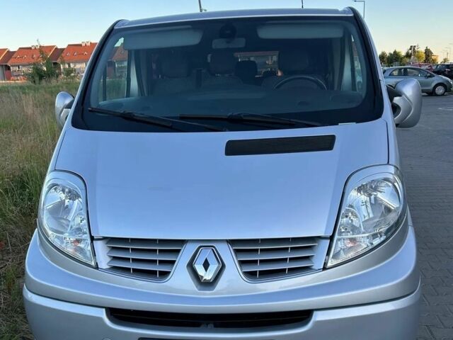 Сірий Рено Трафік, об'ємом двигуна 2 л та пробігом 191 тис. км за 8900 $, фото 1 на Automoto.ua
