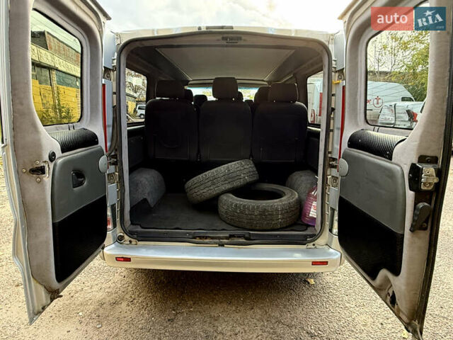 Сірий Рено Трафік, об'ємом двигуна 2 л та пробігом 340 тис. км за 12600 $, фото 17 на Automoto.ua