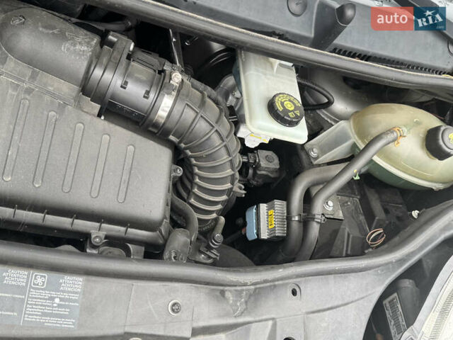 Серый Рено Трафик, объемом двигателя 2 л и пробегом 300 тыс. км за 13750 $, фото 14 на Automoto.ua