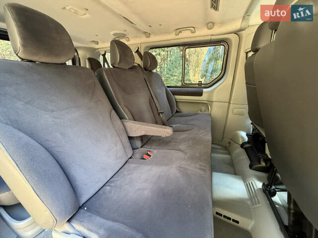 Сірий Рено Трафік, об'ємом двигуна 2 л та пробігом 267 тис. км за 16800 $, фото 57 на Automoto.ua