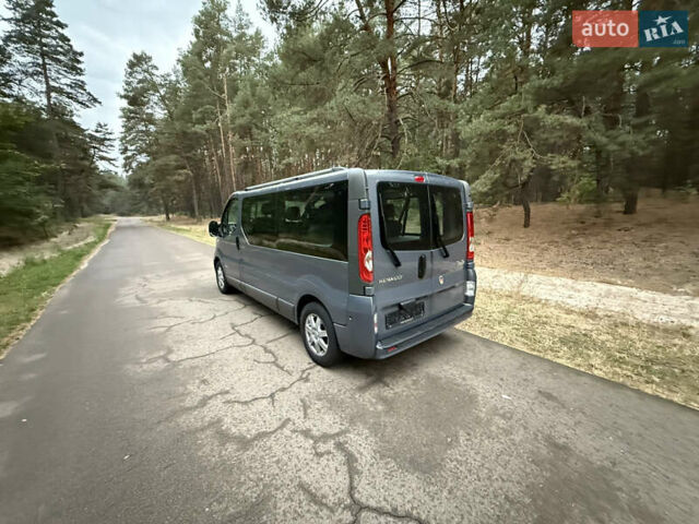Серый Рено Трафик, объемом двигателя 2 л и пробегом 196 тыс. км за 17800 $, фото 50 на Automoto.ua