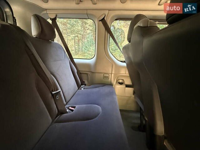 Сірий Рено Трафік, об'ємом двигуна 2 л та пробігом 267 тис. км за 16800 $, фото 54 на Automoto.ua