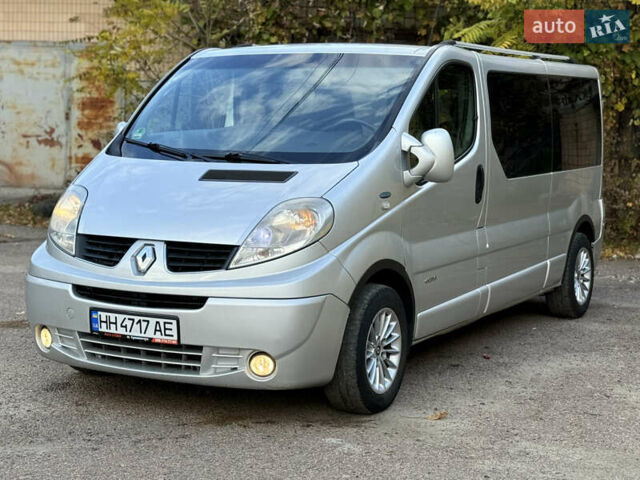 Сірий Рено Трафік, об'ємом двигуна 2 л та пробігом 340 тис. км за 12600 $, фото 8 на Automoto.ua