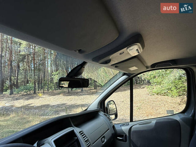 Сірий Рено Трафік, об'ємом двигуна 2 л та пробігом 267 тис. км за 16800 $, фото 41 на Automoto.ua
