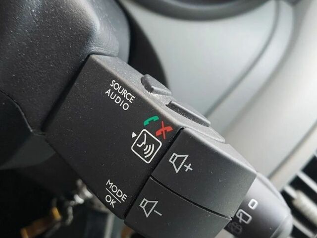 Рено Трафик 2014 в Борисполе на Automoto.ua Серый Рено Трафик, объемом двигателя 2 л и пробегом 120 тыс. км за 8600 $, фото 18 на Automoto.ua