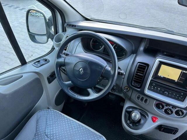 Сірий Рено Трафік, об'ємом двигуна 2 л та пробігом 191 тис. км за 8900 $, фото 9 на Automoto.ua
