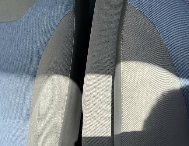 Сірий Рено Трафік, об'ємом двигуна 2 л та пробігом 279 тис. км за 14950 $, фото 70 на Automoto.ua