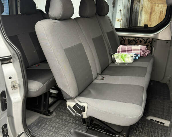 Серый Рено Трафик, объемом двигателя 2 л и пробегом 444 тыс. км за 16000 $, фото 10 на Automoto.ua