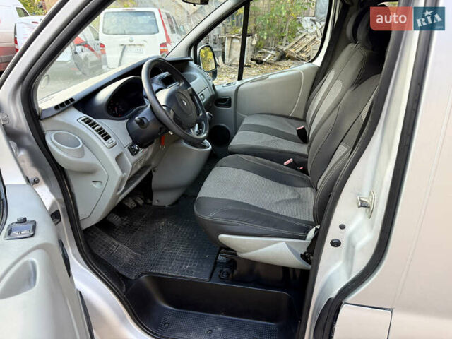 Сірий Рено Трафік, об'ємом двигуна 2 л та пробігом 340 тис. км за 12600 $, фото 10 на Automoto.ua