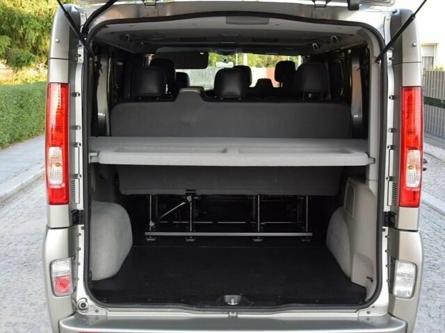 Серый Рено Трафик, объемом двигателя 2 л и пробегом 127 тыс. км за 9400 $, фото 13 на Automoto.ua