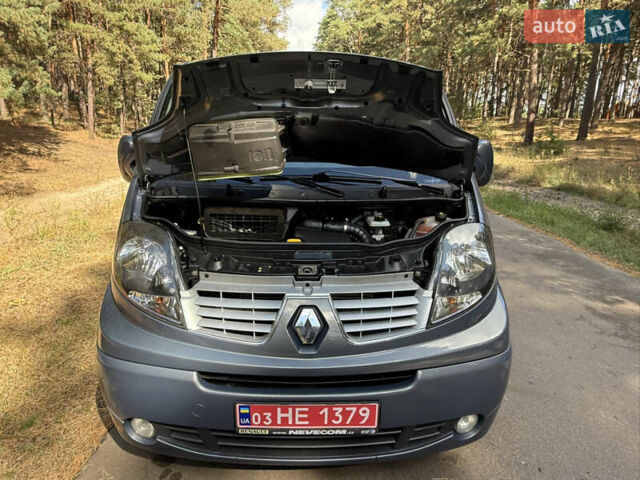 Сірий Рено Трафік, об'ємом двигуна 2 л та пробігом 267 тис. км за 16800 $, фото 65 на Automoto.ua