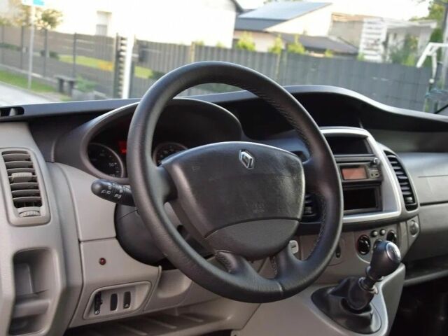 Серый Рено Трафик, объемом двигателя 2 л и пробегом 127 тыс. км за 9400 $, фото 19 на Automoto.ua