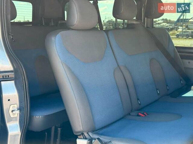 Серый Рено Трафик, объемом двигателя 2 л и пробегом 312 тыс. км за 16000 $, фото 17 на Automoto.ua