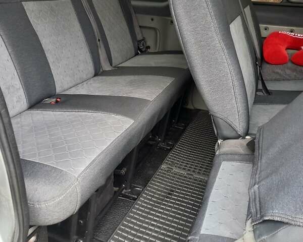 Серый Рено Трафик, объемом двигателя 2 л и пробегом 305 тыс. км за 15300 $, фото 9 на Automoto.ua