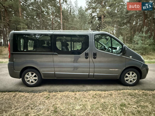 Серый Рено Трафик, объемом двигателя 2 л и пробегом 196 тыс. км за 17800 $, фото 67 на Automoto.ua