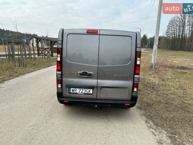 Серый Рено Трафик, объемом двигателя 1.6 л и пробегом 174 тыс. км за 11000 $, фото 6 на Automoto.ua