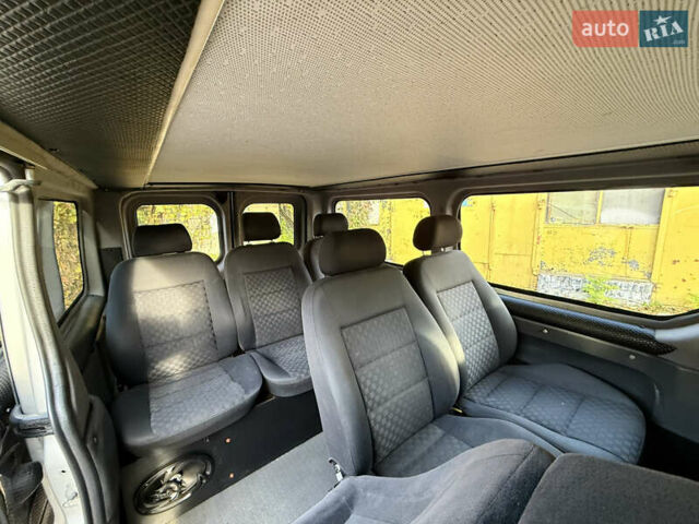 Сірий Рено Трафік, об'ємом двигуна 2 л та пробігом 340 тис. км за 12600 $, фото 16 на Automoto.ua