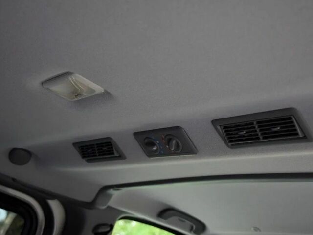 Серый Рено Трафик, объемом двигателя 2 л и пробегом 127 тыс. км за 9400 $, фото 20 на Automoto.ua