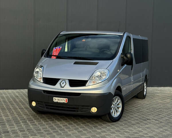 Рено Трафик 2014 в Луцке на Automoto.ua Серый Рено Трафик, объемом двигателя 2 л и пробегом 150 тыс. км за 18399 $, фото 1 на Automoto.ua