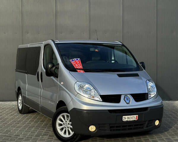 Рено Трафик 2014 в Луцке на Automoto.ua Серый Рено Трафик, объемом двигателя 2 л и пробегом 150 тыс. км за 18399 $, фото 8 на Automoto.ua