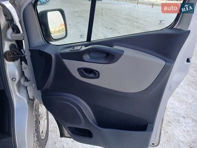 Сірий Рено Трафік, об'ємом двигуна 1.6 л та пробігом 270 тис. км за 14200 $, фото 9 на Automoto.ua