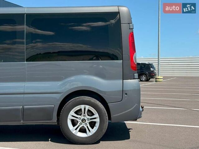 Серый Рено Трафик, объемом двигателя 2 л и пробегом 312 тыс. км за 16000 $, фото 5 на Automoto.ua