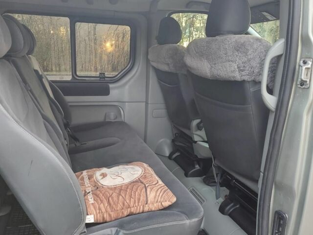 Сірий Рено Трафік, об'ємом двигуна 2 л та пробігом 130 тис. км за 8900 $, фото 18 на Automoto.ua