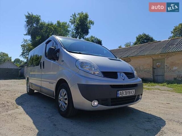 Серый Рено Трафик, объемом двигателя 2 л и пробегом 252 тыс. км за 15500 $, фото 10 на Automoto.ua