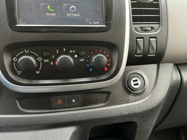 Сірий Рено Трафік, об'ємом двигуна 1.6 л та пробігом 173 тис. км за 8700 $, фото 11 на Automoto.ua