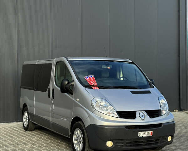 Рено Трафик 2014 в Луцке на Automoto.ua Серый Рено Трафик, объемом двигателя 2 л и пробегом 150 тыс. км за 18399 $, фото 7 на Automoto.ua
