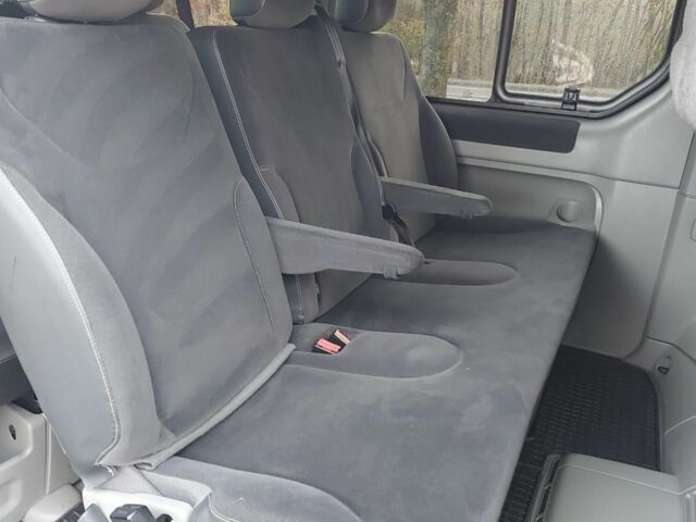 Сірий Рено Трафік, об'ємом двигуна 2 л та пробігом 130 тис. км за 8900 $, фото 1 на Automoto.ua